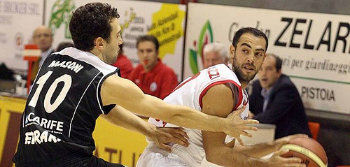 9770729011_90a903cf38