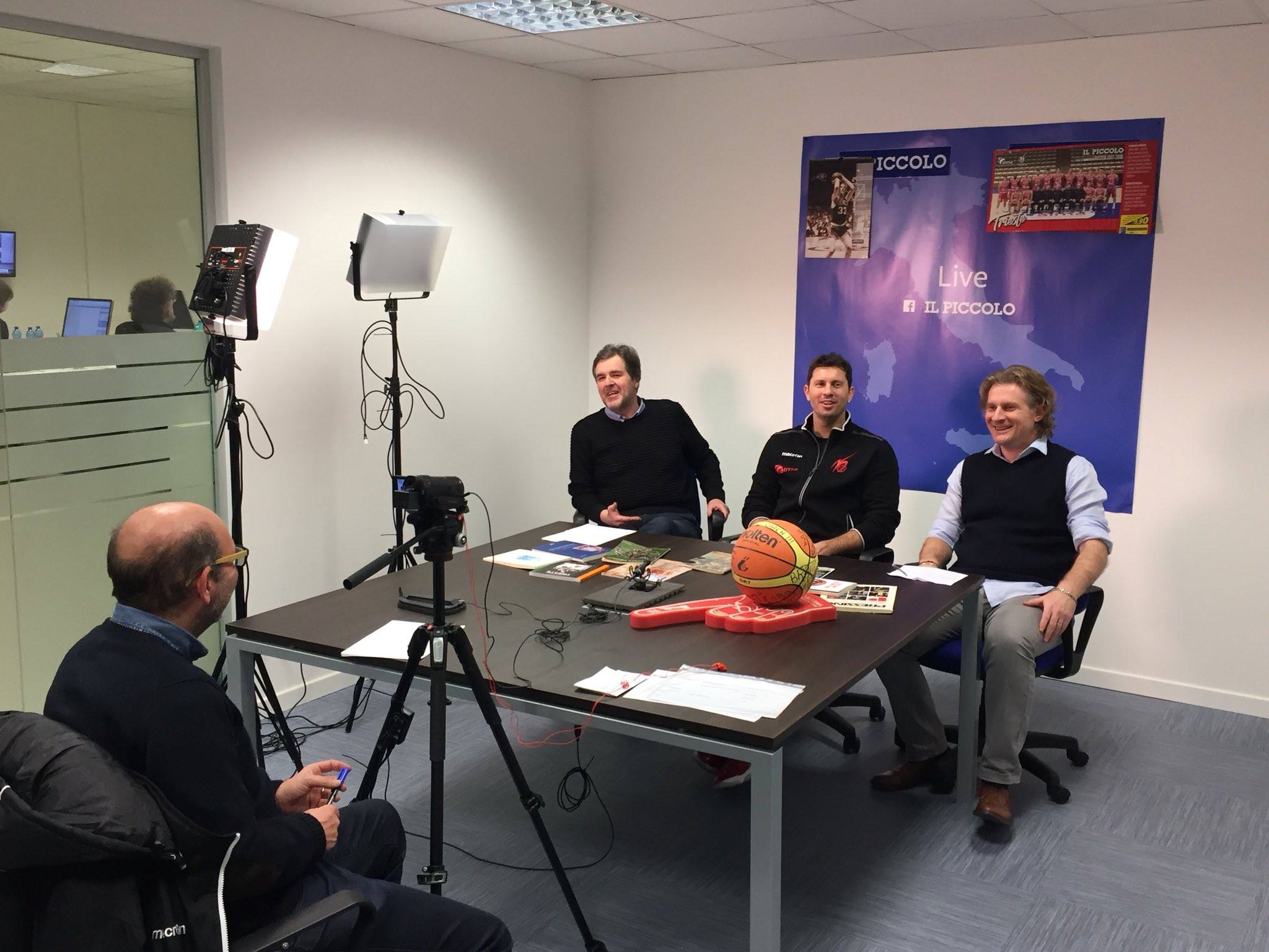 27164064_1878458828830766_4076322835022509910_o