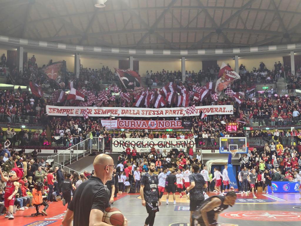 Shengelia è straordinario, ma Trieste lo è di più. Vittoria con un Palatrieste&nbsp;clamoroso