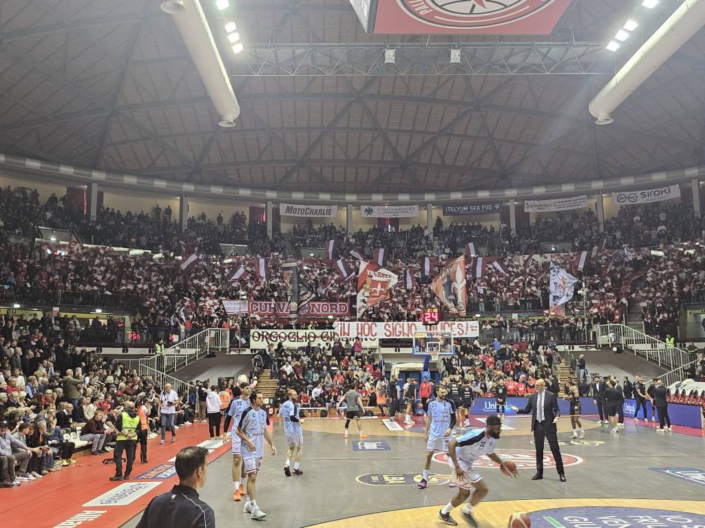 Trieste stellare, Milano&nbsp;battuta!