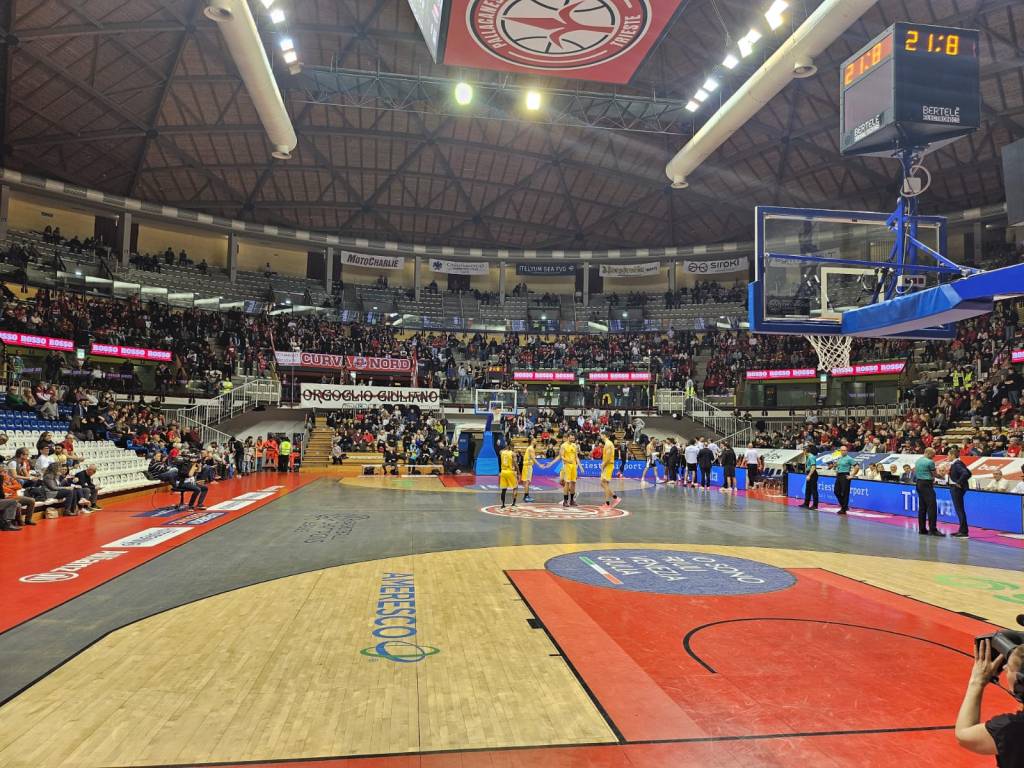 No-game al Palatrieste. Gran Canaria spiega basket ai padroni di&nbsp;casa
