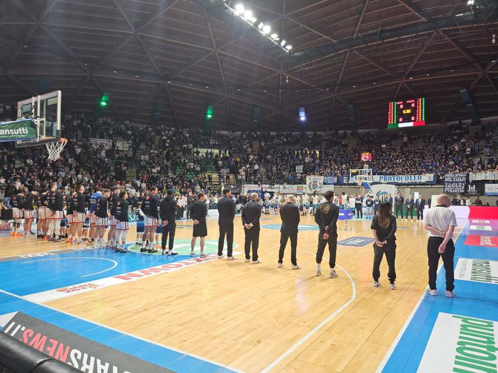 La solita inconsistenza da trasferta, Cantù domina&nbsp;Trieste